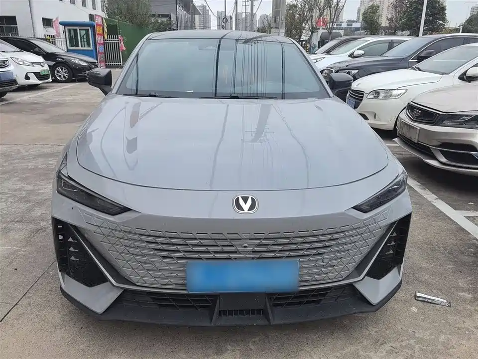 Changan UNI-V