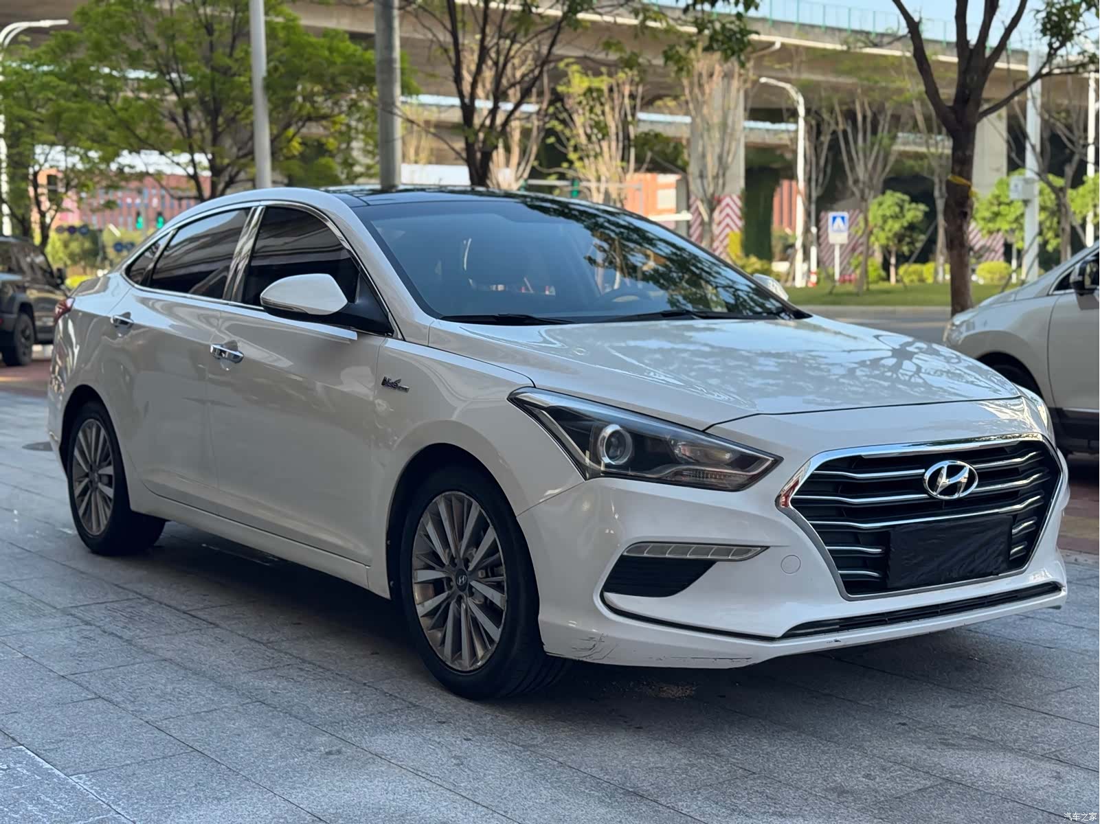 Hyundai GLS, 2018 3
