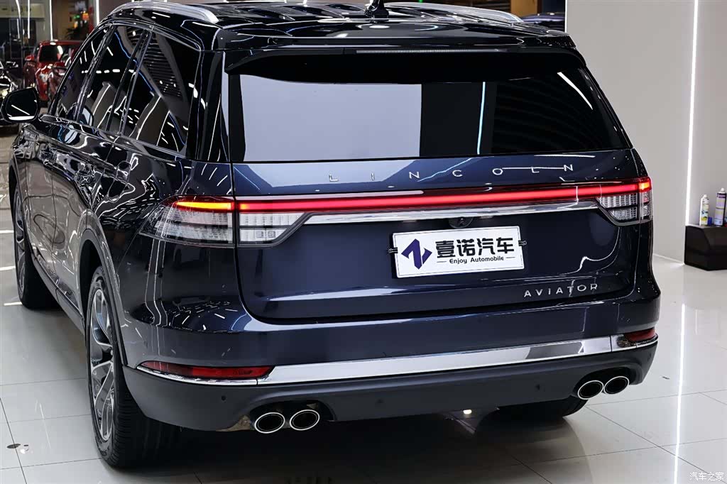 Lincoln Aviator, 2022 6