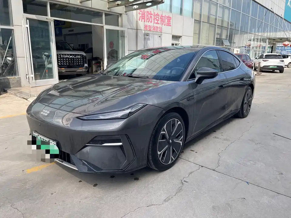 Geely Galaxy Galaxy E8