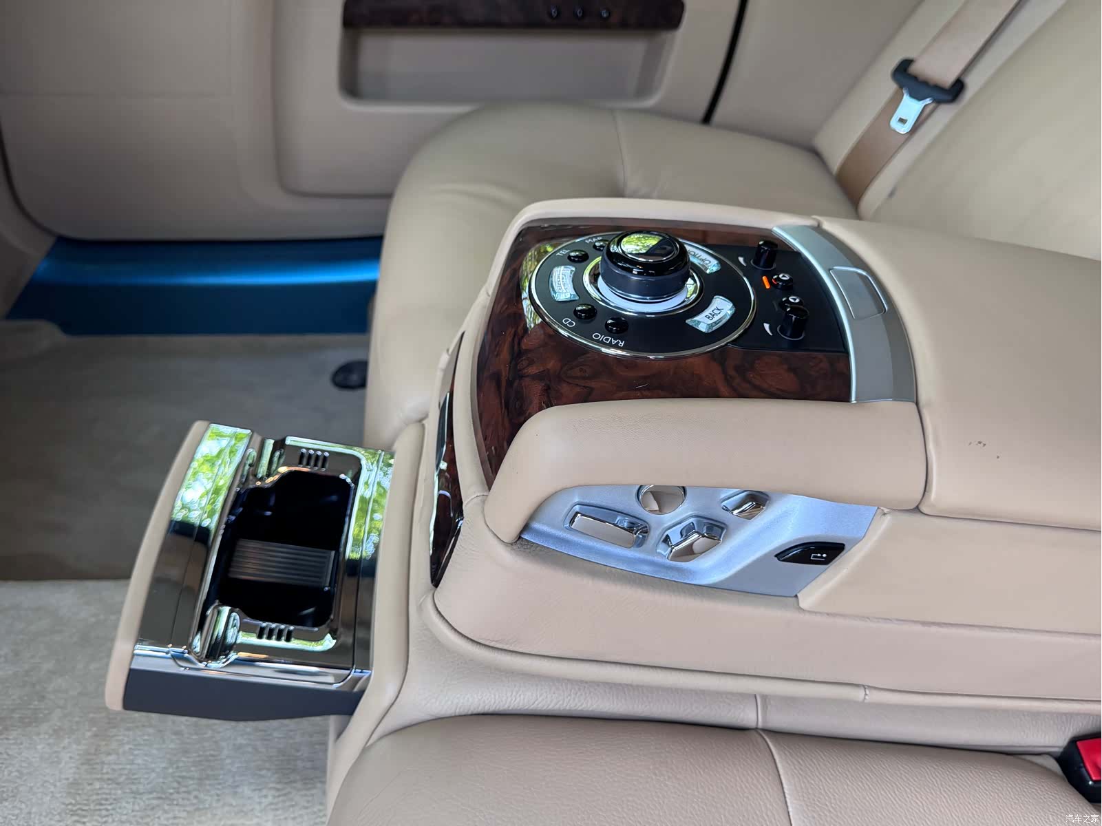 Rolls-Royce Ghost, 2012 19