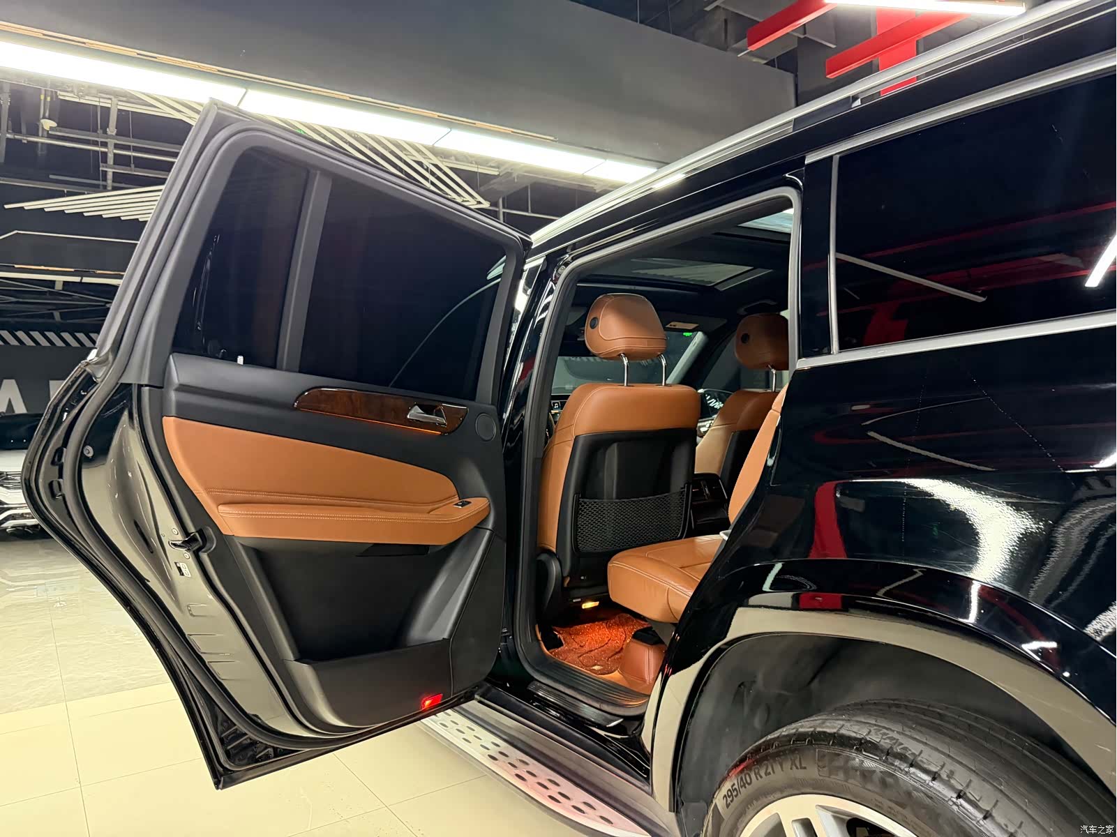 Mercedes-Benz GLS, 2017 14