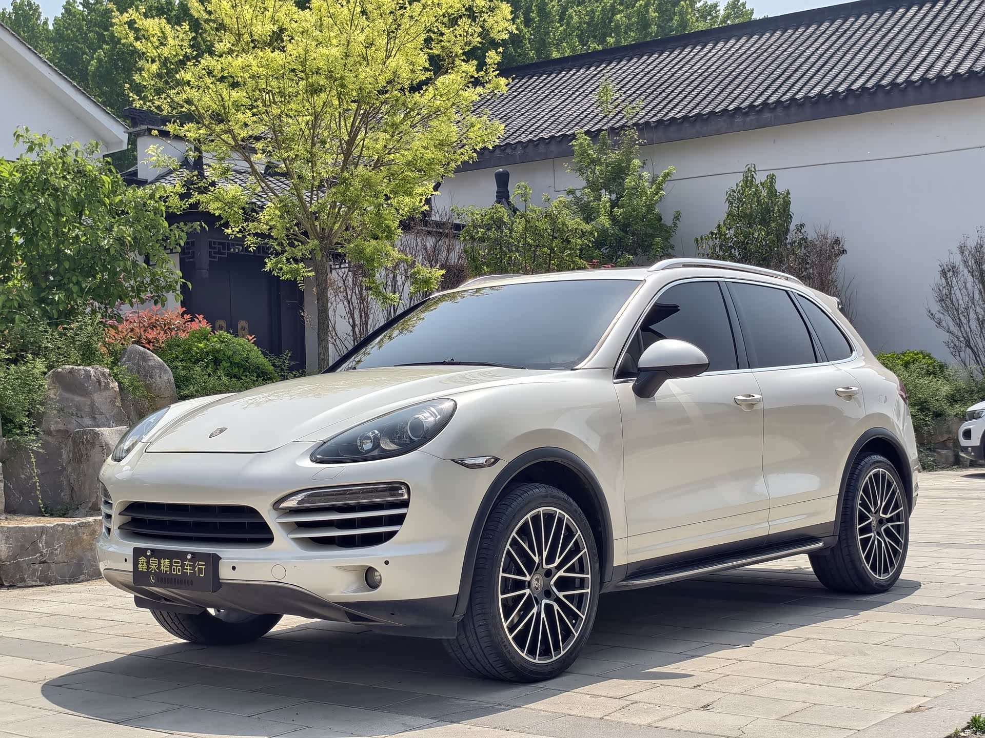 Porsche Cayenne, 2012 1