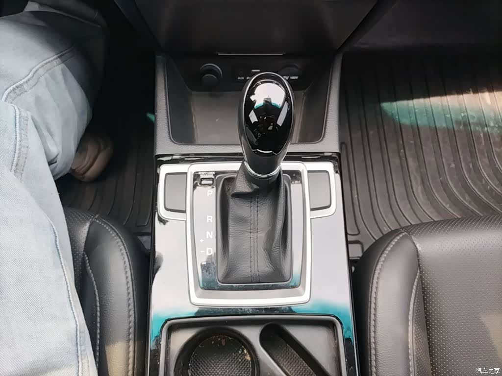 Hyundai DLX, 2016 14