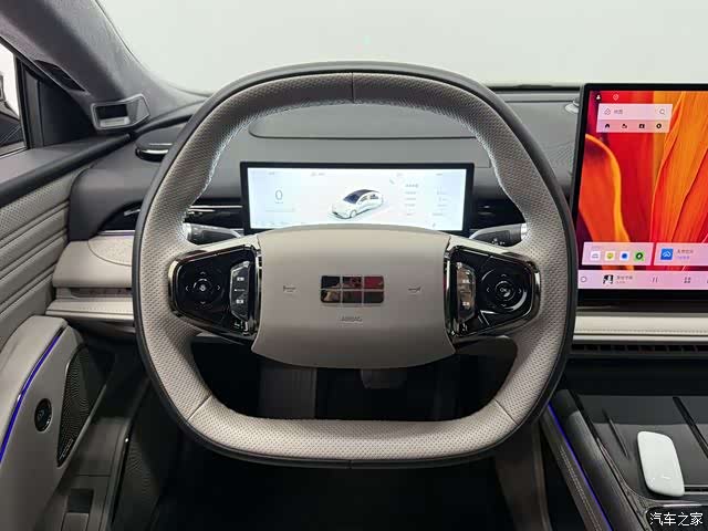 Geely 8, 2025 13