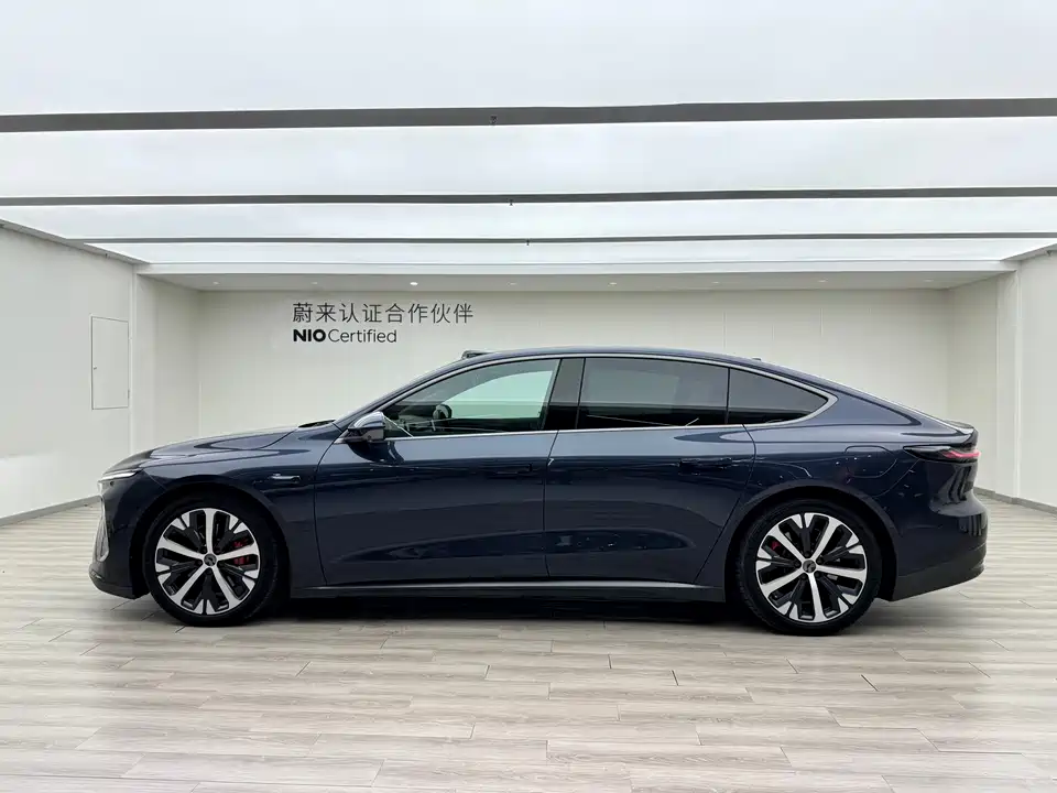 NIO ET7