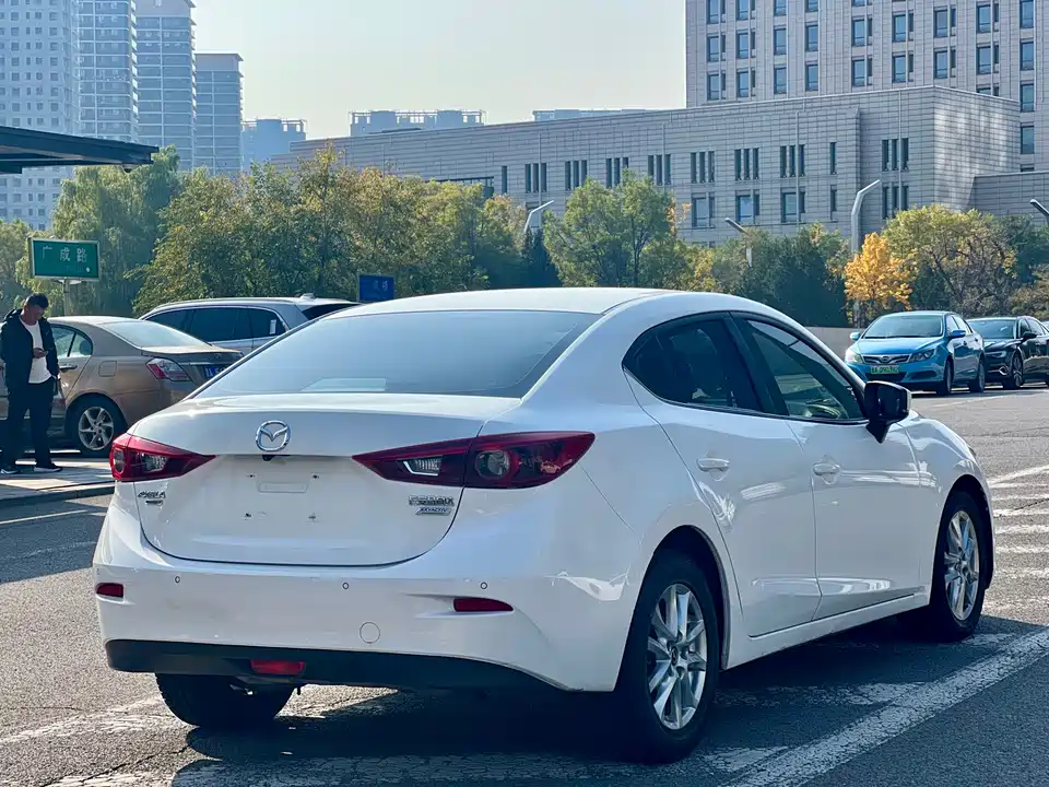 Mazda 3 Angkesaila