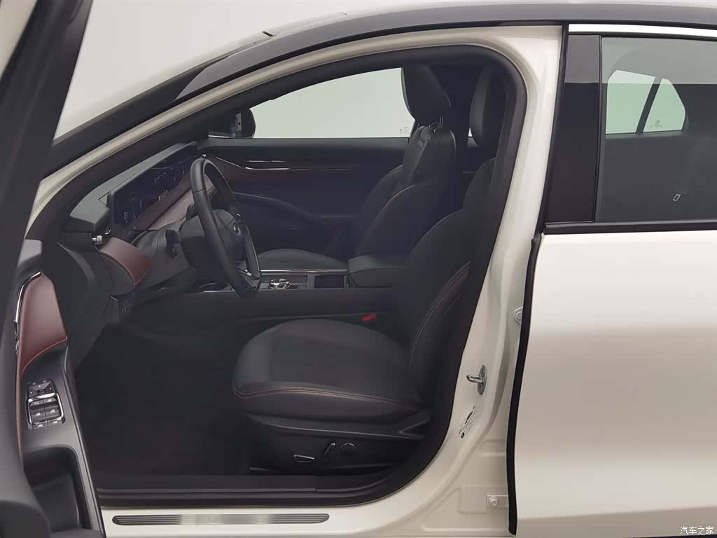 Ford Mondeo, 2023 10