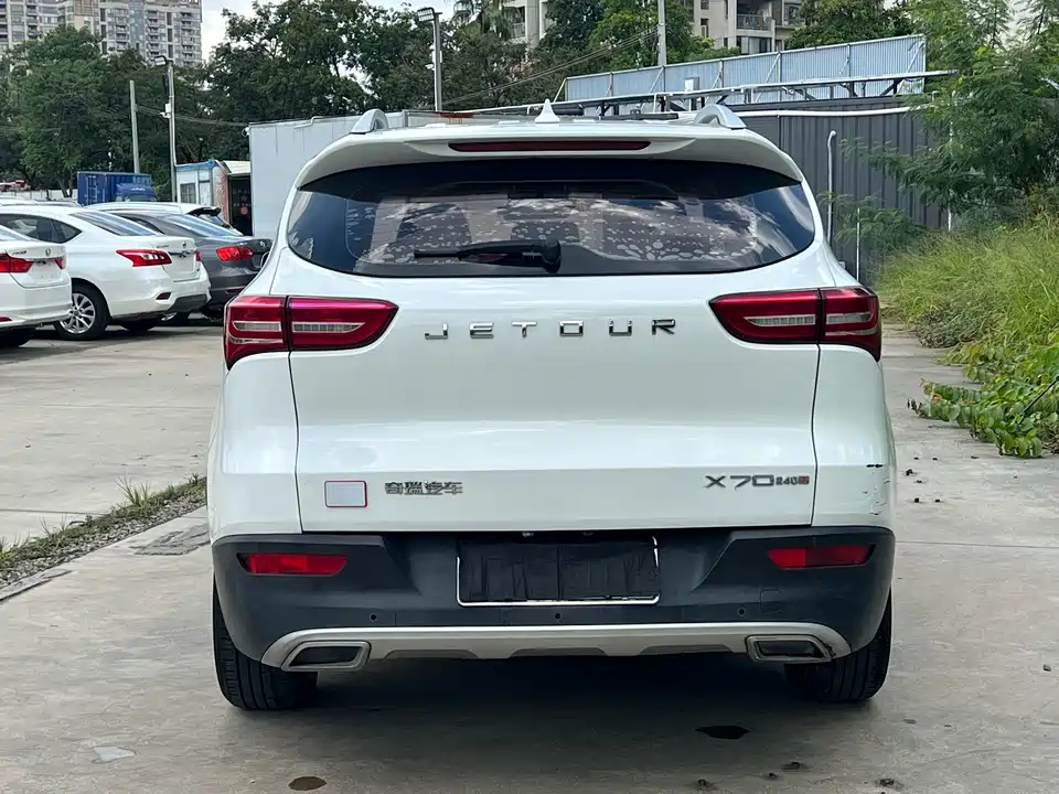 Jetour X70