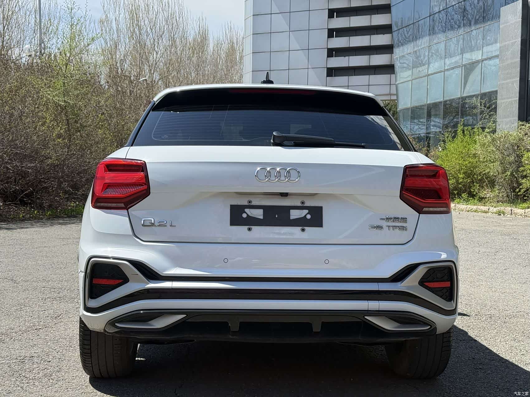 Audi Q2L, 2022 20