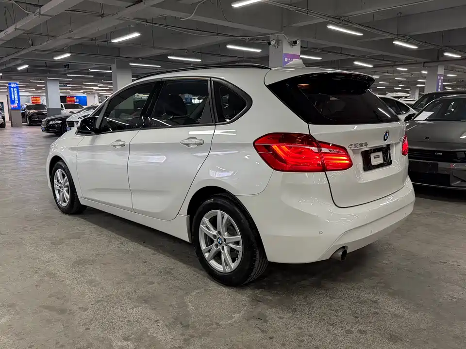 BMW 2 series station wagon