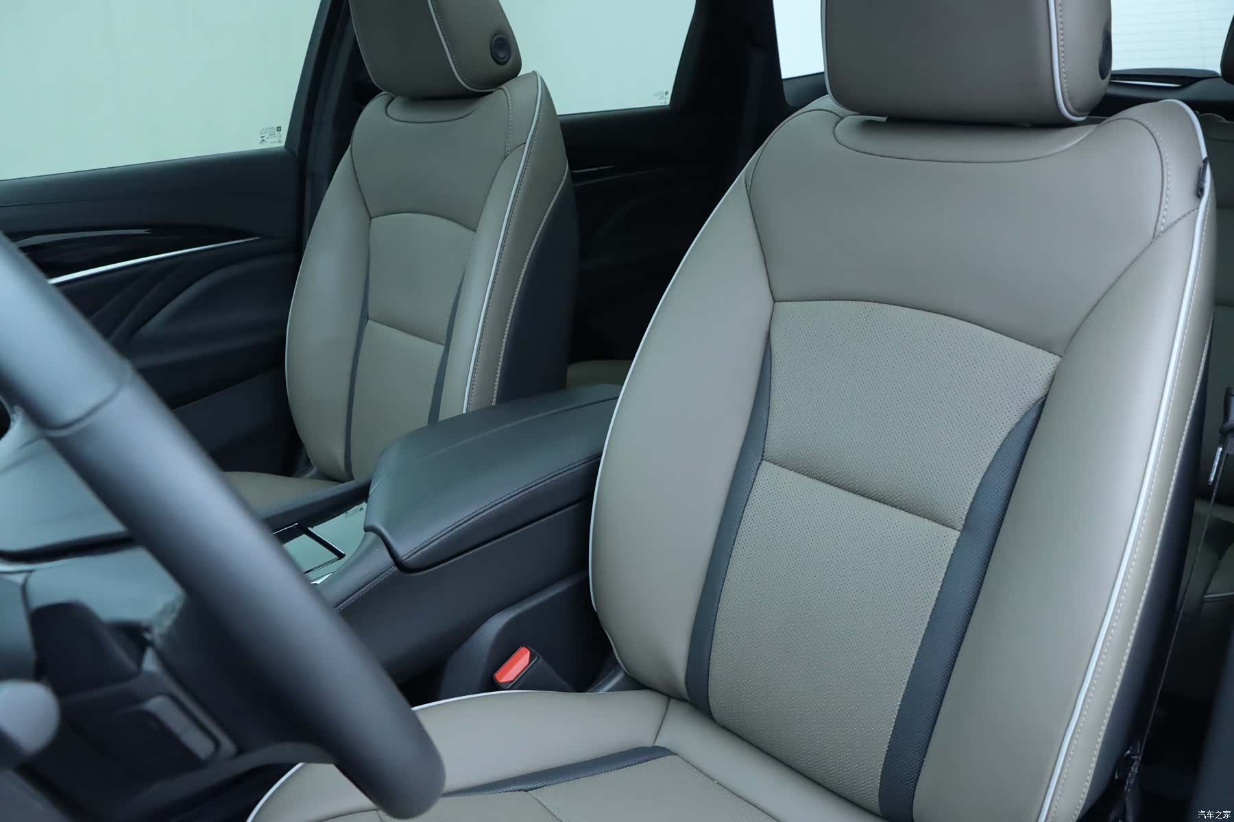 Buick Enclave, 2023 7