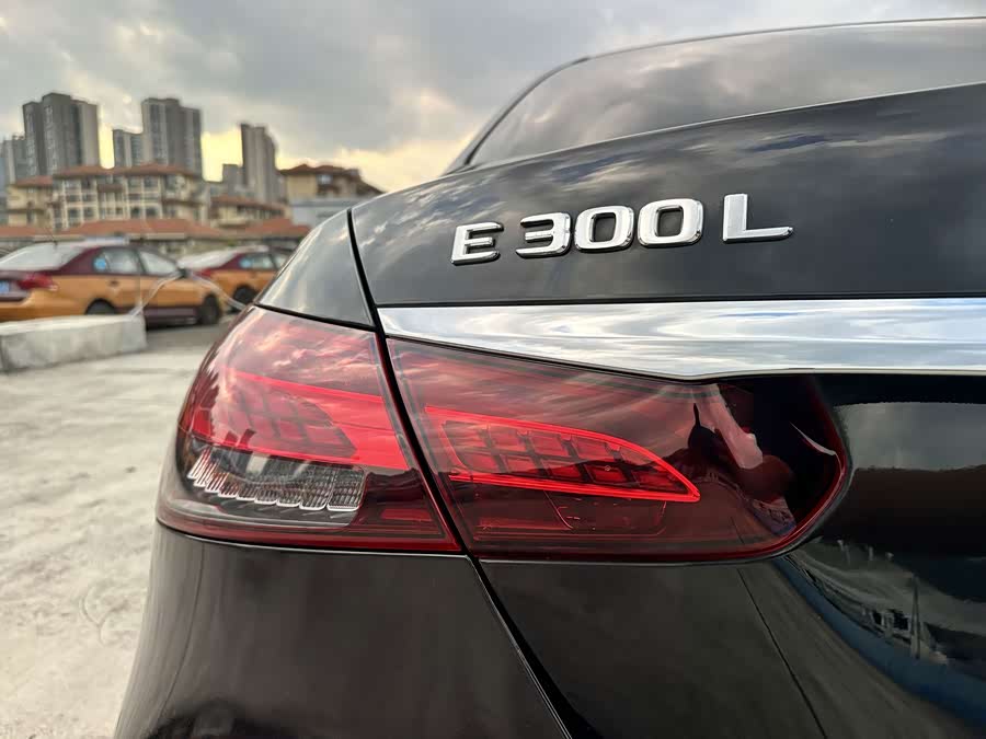 Mercedes-Benz E-Class 2022, фото 12