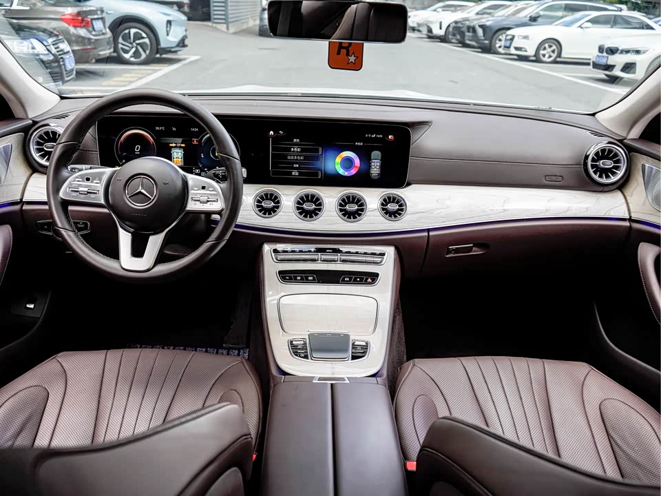 Mercedes-Benz CLS Mercedes-Benz CLS