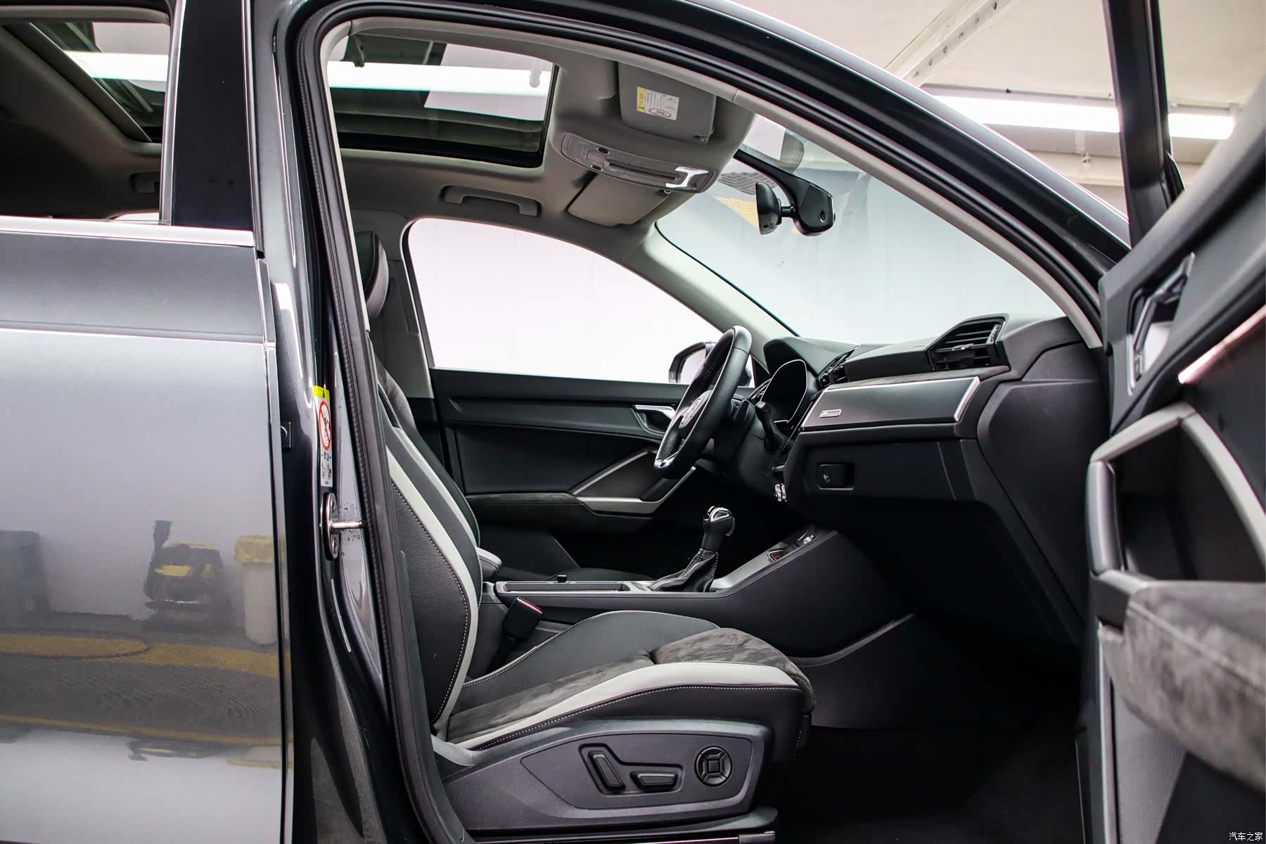 Audi Q3, 2022 14