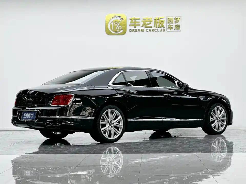 Bentley Flying