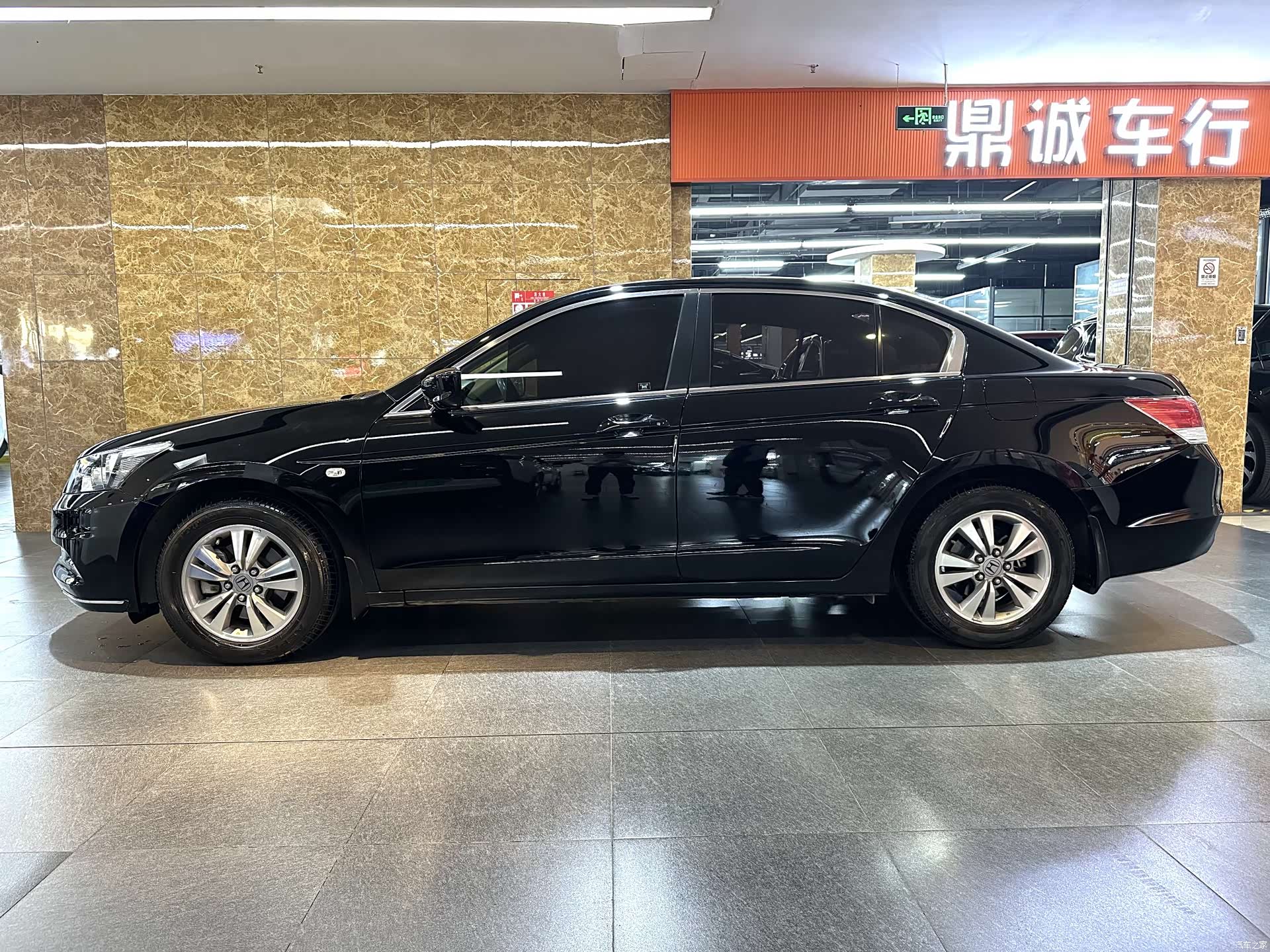 Honda Accord, 2011 4