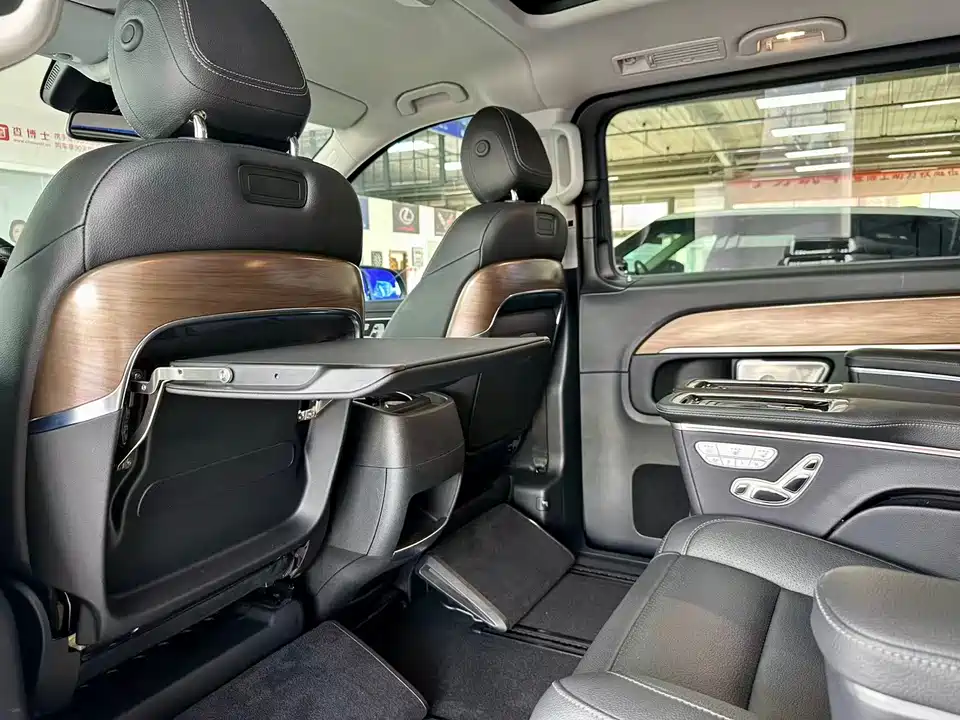 Mercedes-Benz V-class Mercedes-Benz V-class