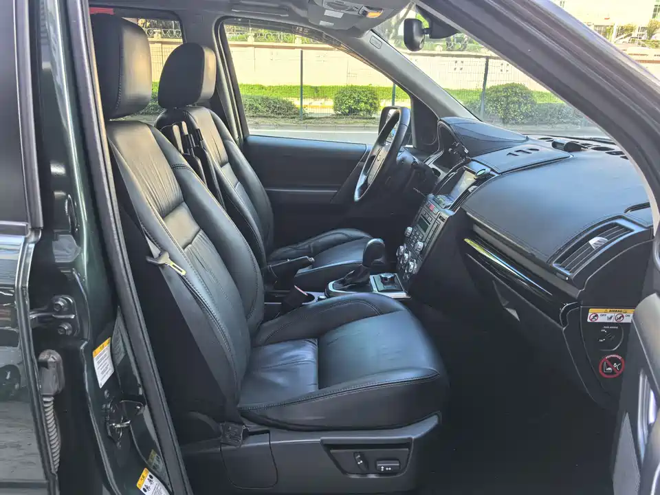 Land Rover Freelander 2
