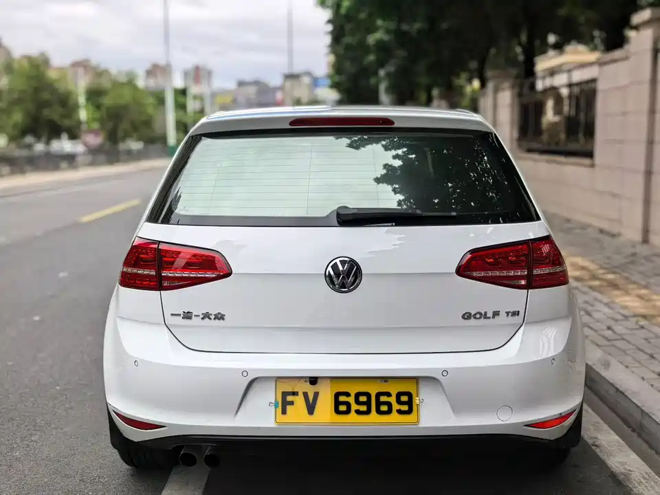 Volkswagen golf