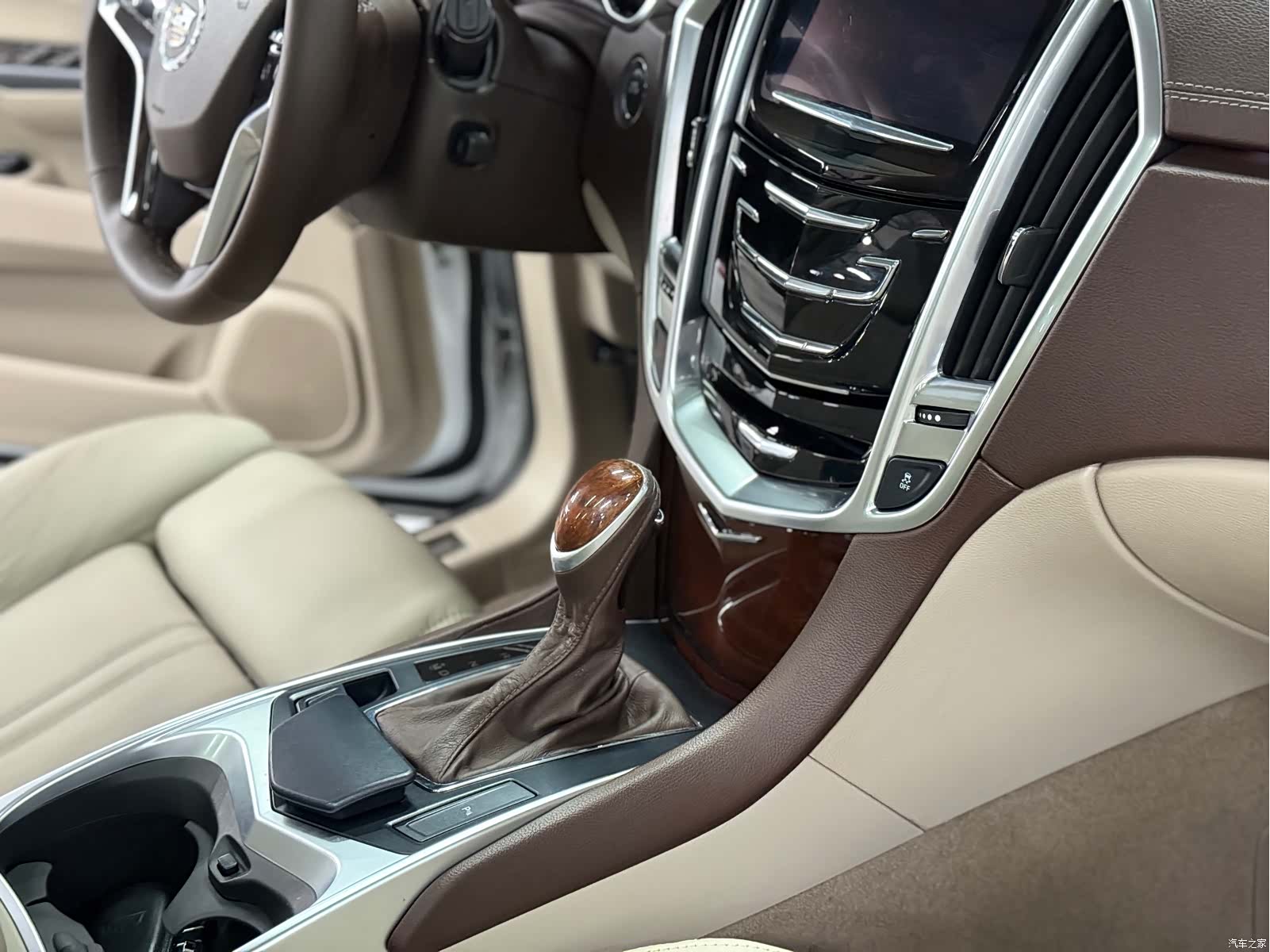 Cadillac SRX, 2015 15