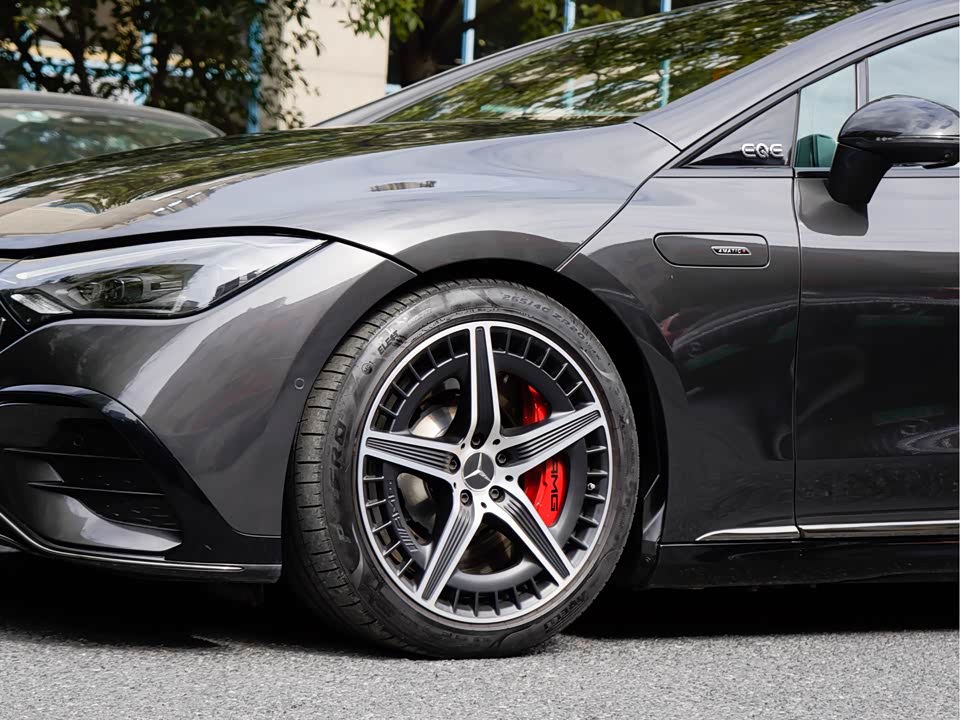 Mercedes-Benz EQE AMG