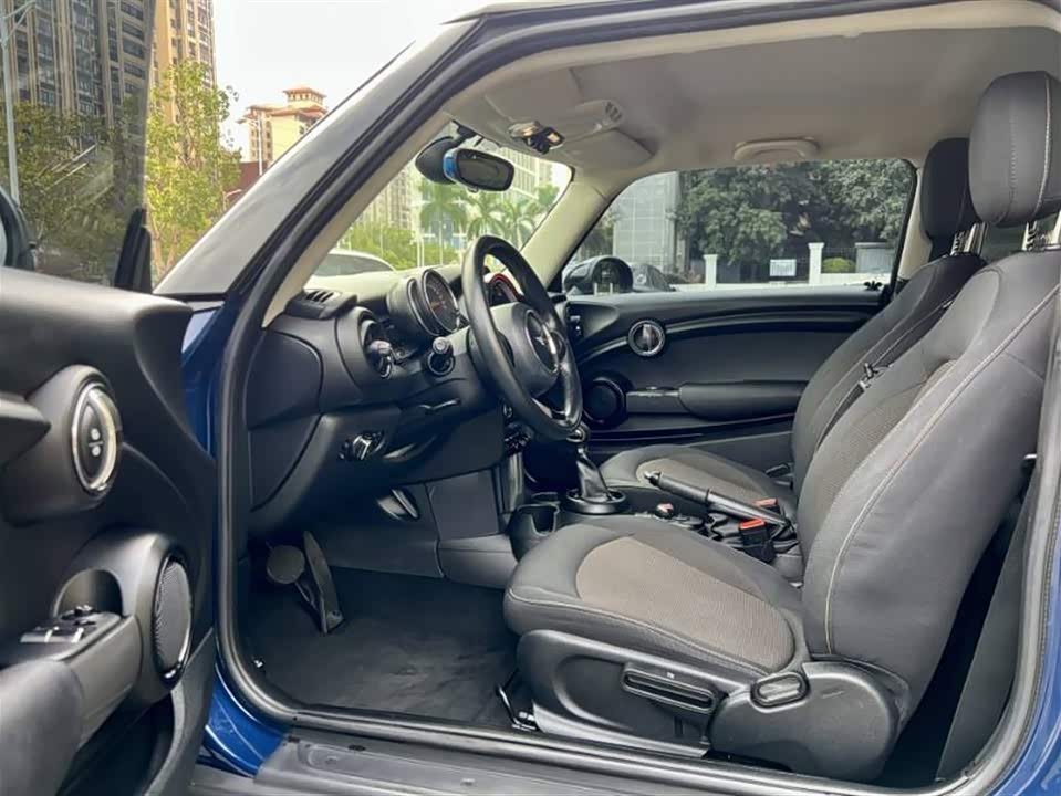 MINI MINI