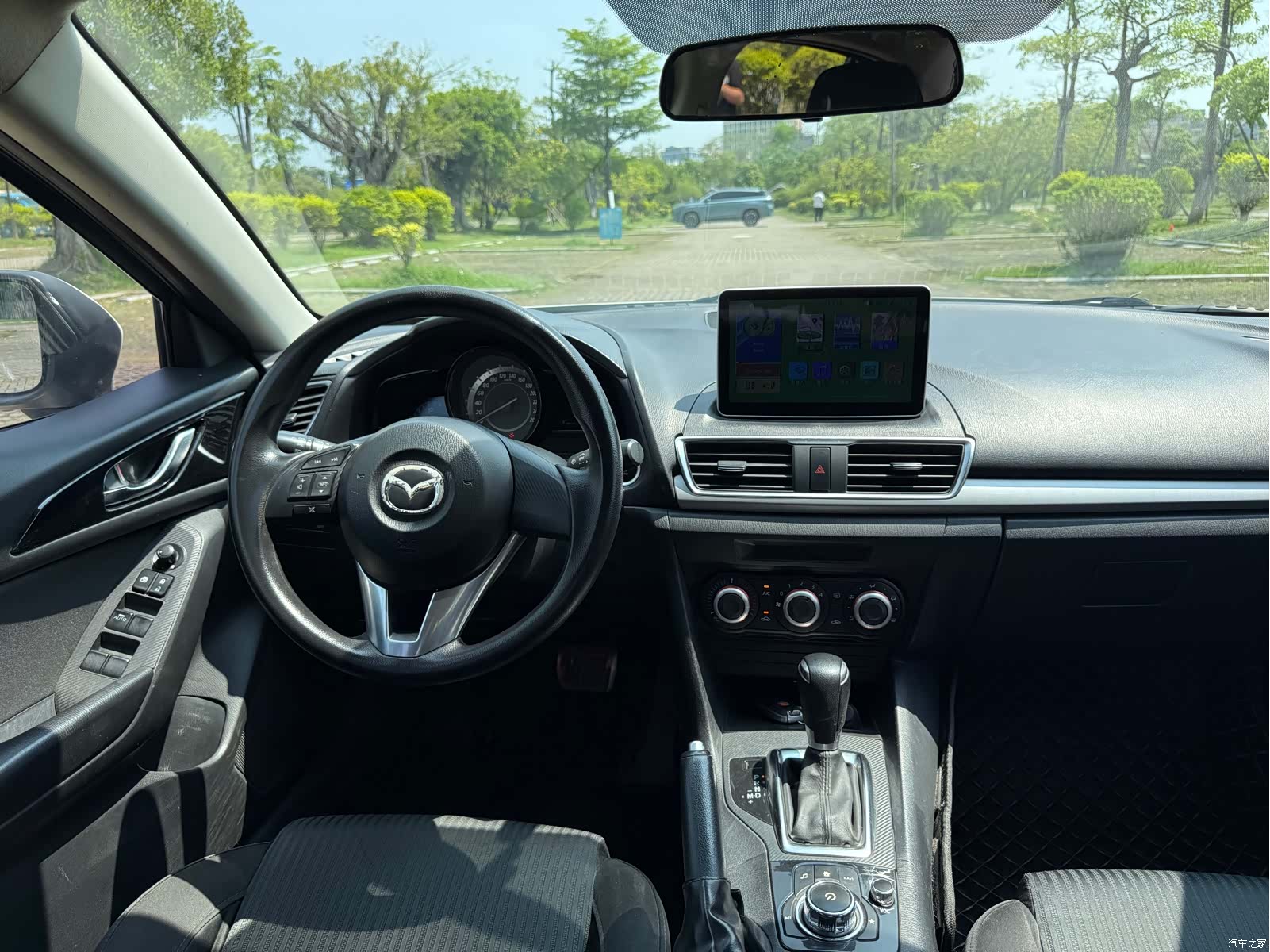 Mazda Mazda3, 2016 13