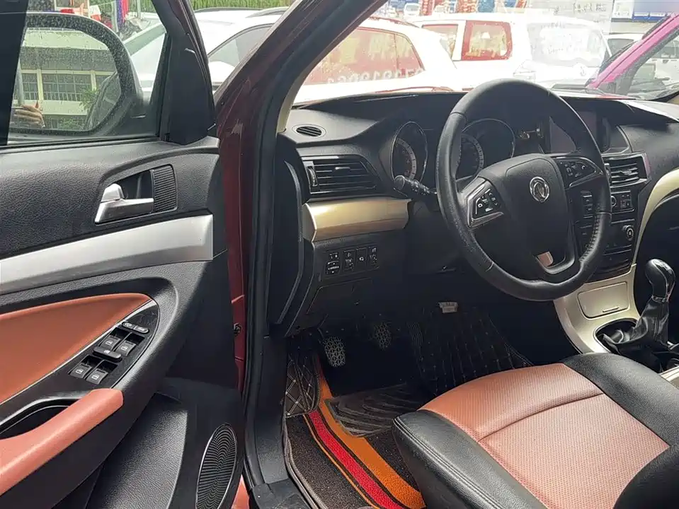 Dongfeng Yufeng P16