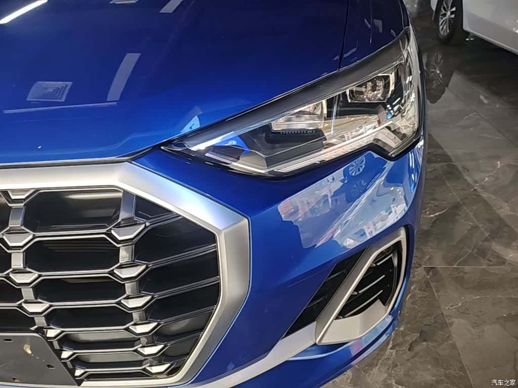 Audi Q3, 2019 24