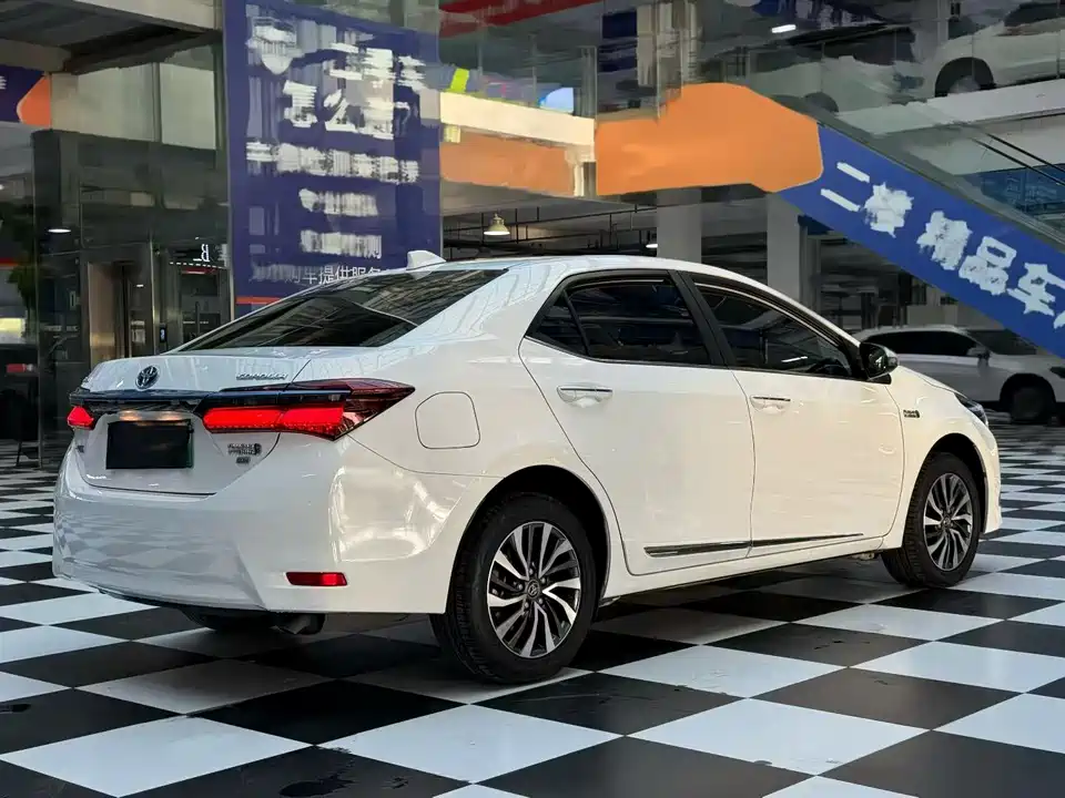 Toyota Corolla dual engine E+