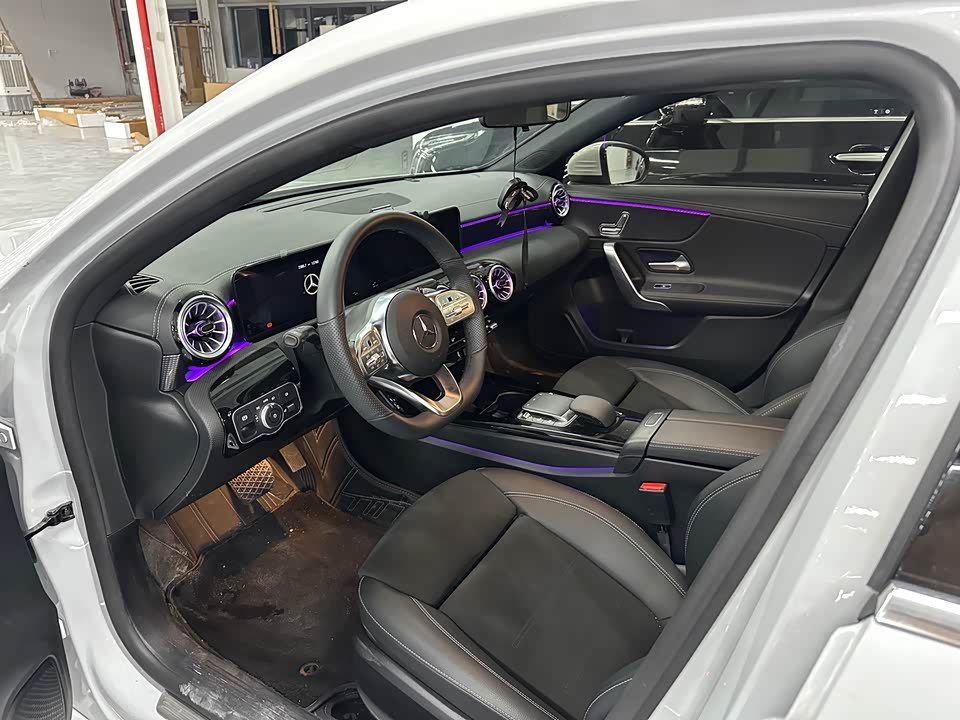 Mercedes-Benz Class A Mercedes-Benz Class A