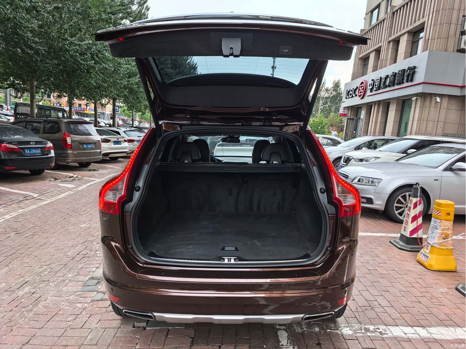 Volvo XC60, 2015 12
