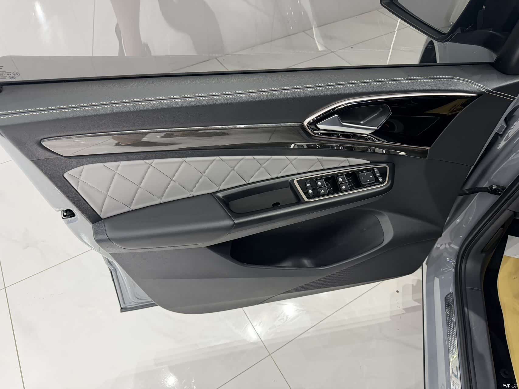 Volkswagen VS7, 2023 8