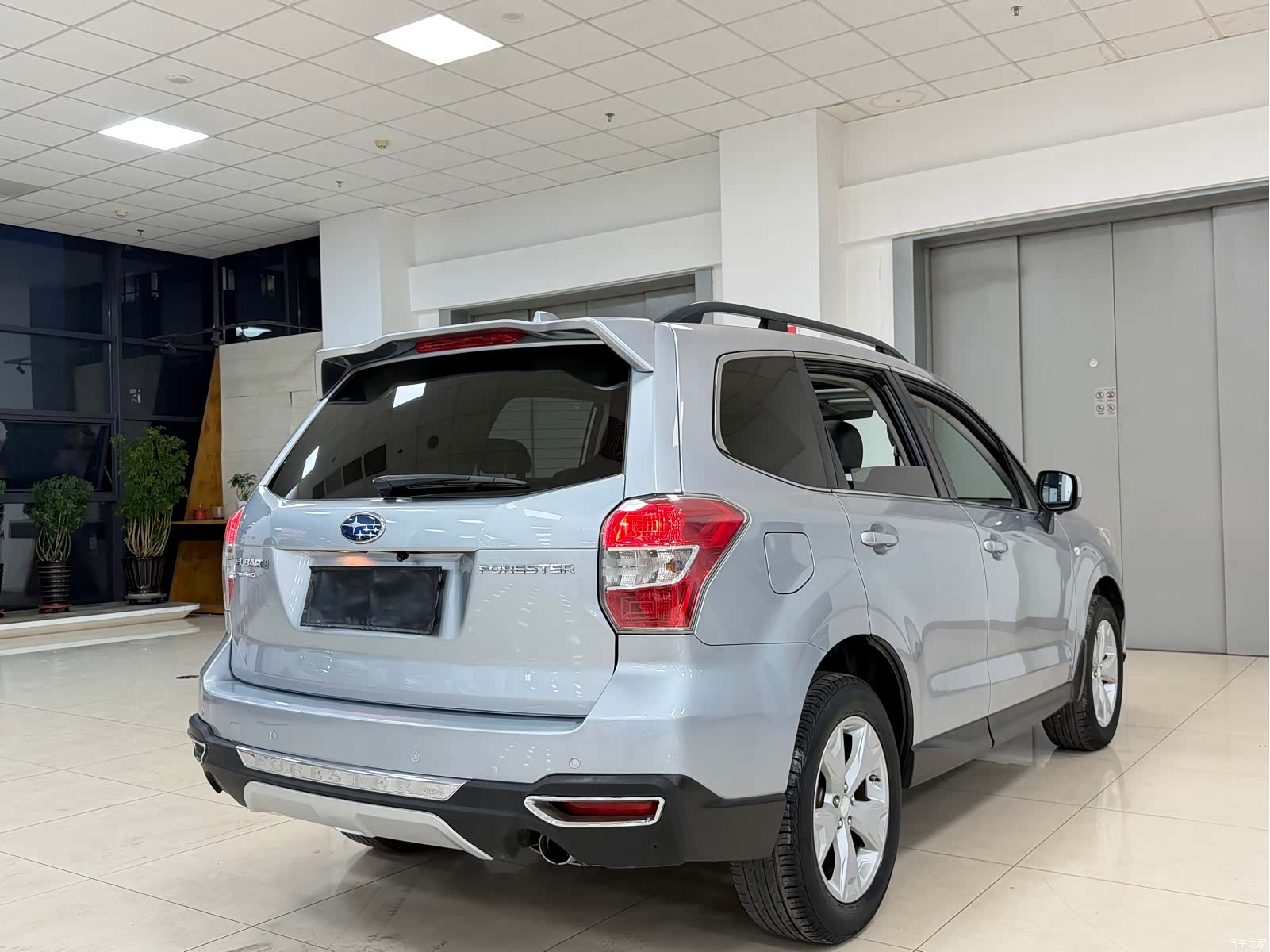 Subaru Forester, 2014 все фото