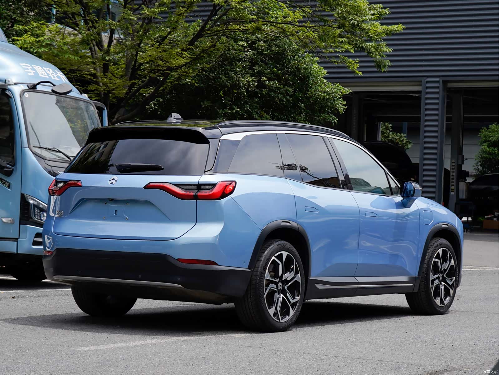 NIO ES8, 2018 4