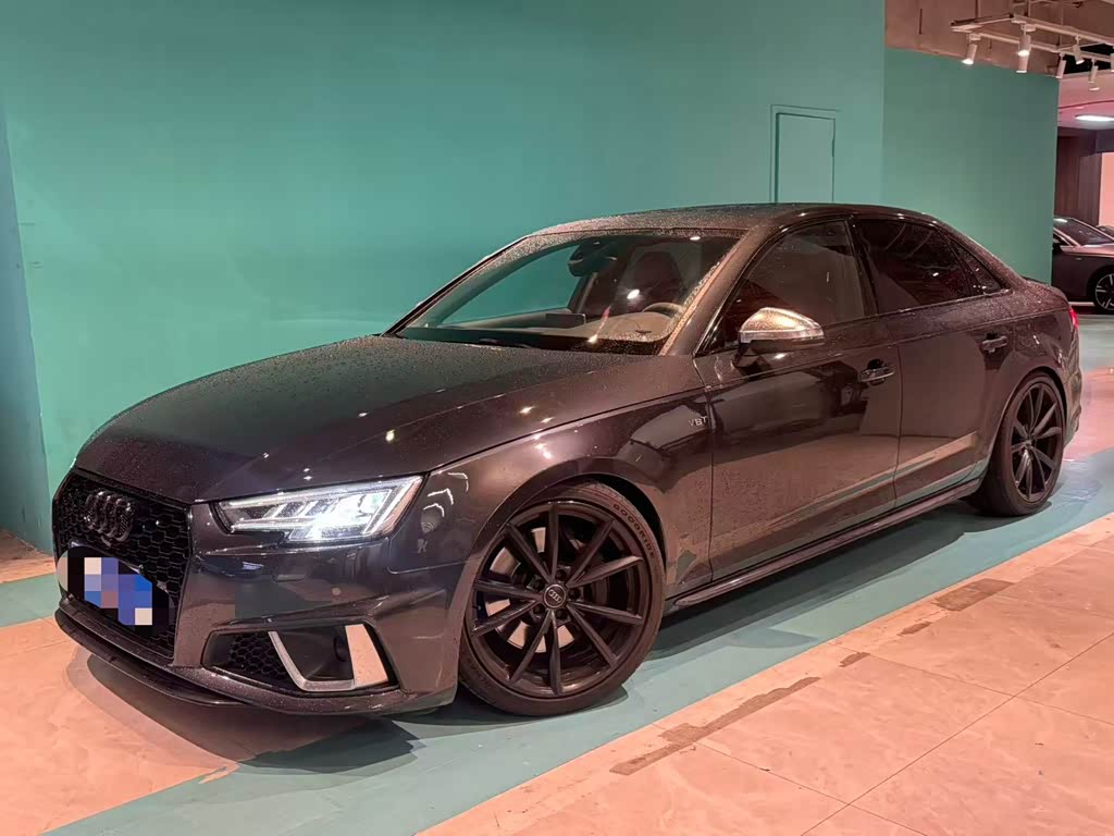 Audi S4