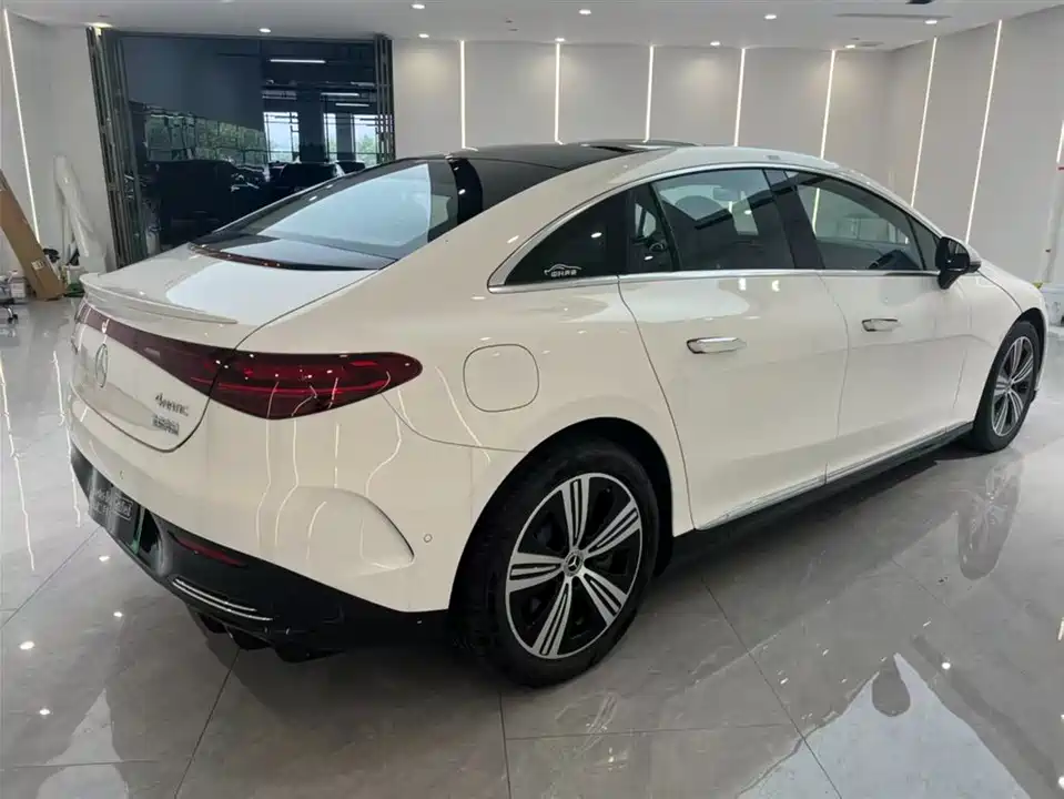 Mercedes-Benz EQE