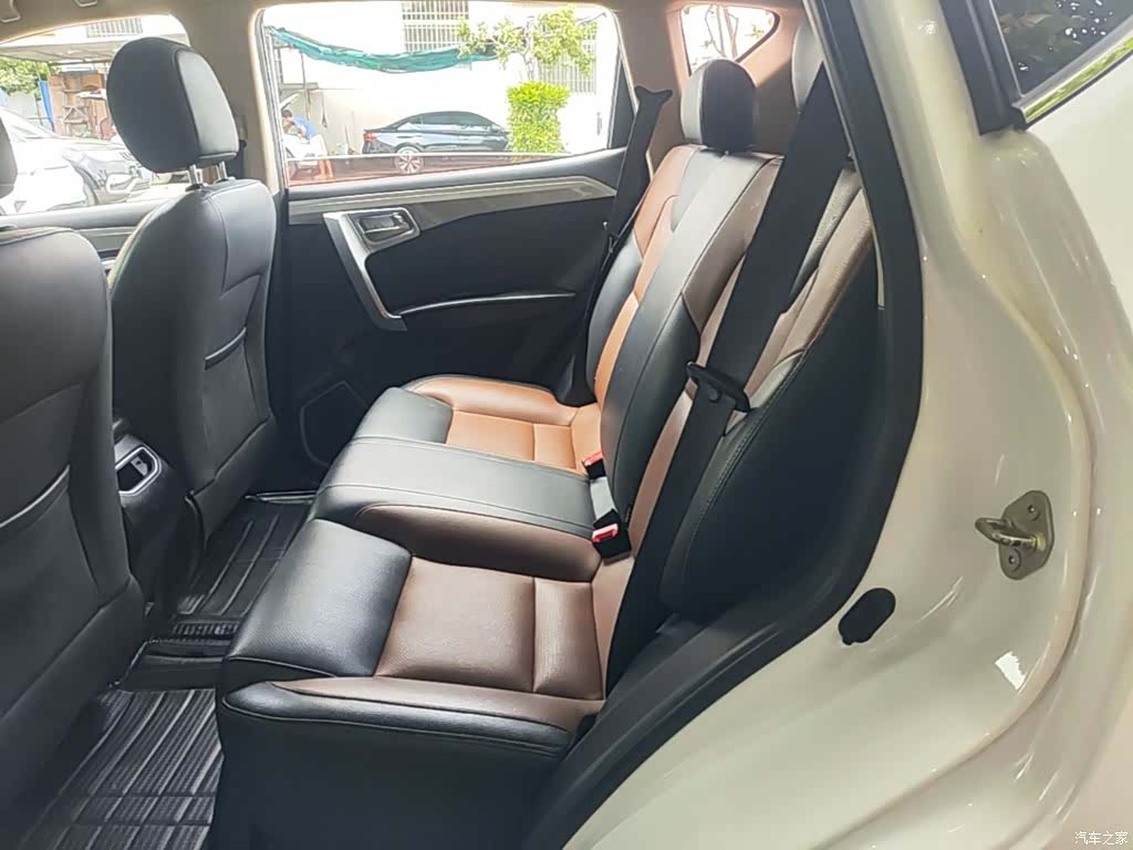 Geely X6, 2017 17