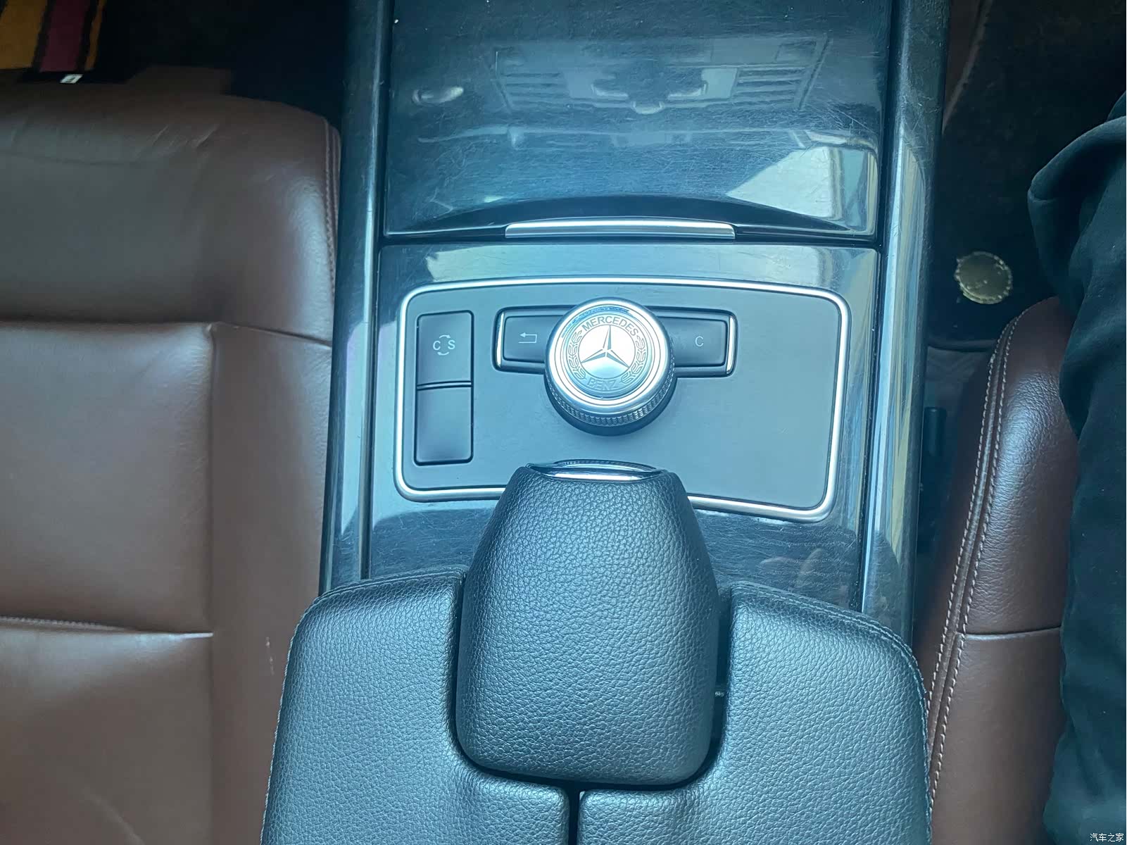 Mercedes-Benz E-Class, 2011 10