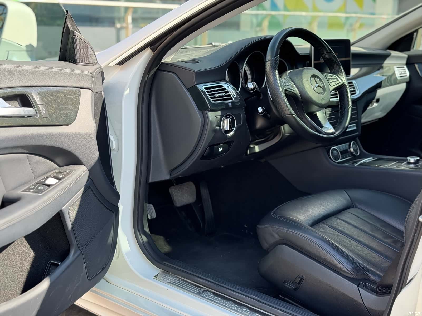 Mercedes-Benz CLS, 2016 11