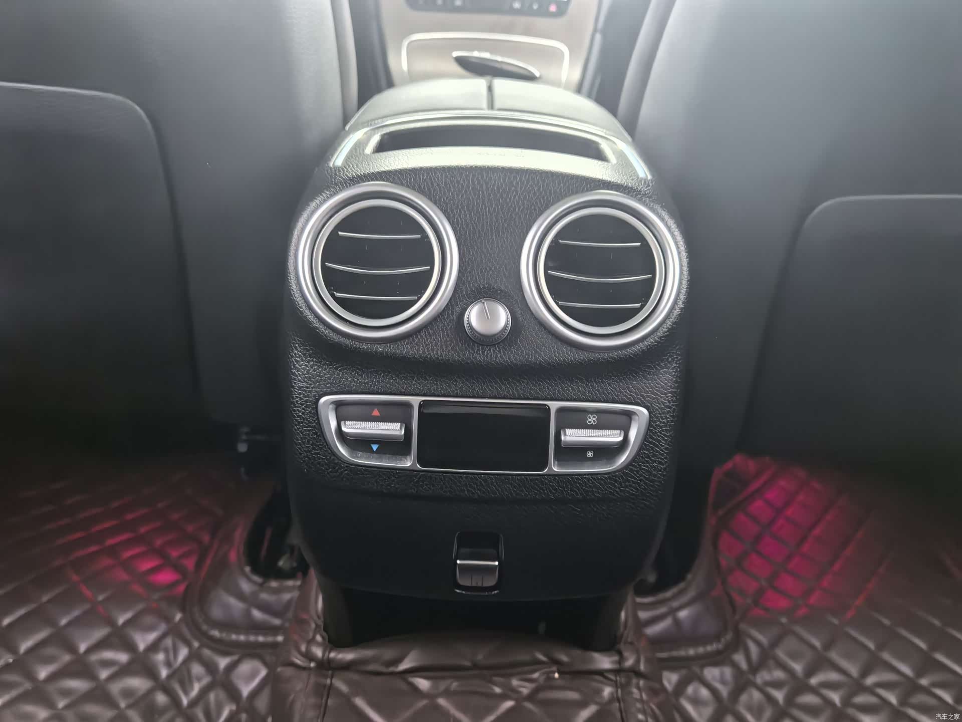 Mercedes-Benz GLC, 2022 26