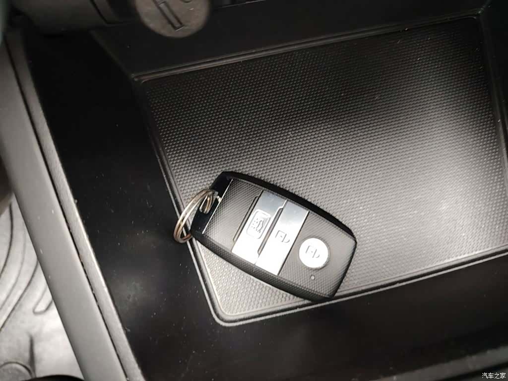 Kia KX, 2018 17