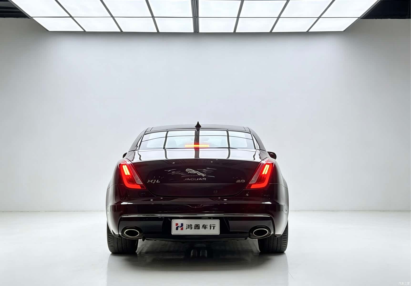 Jaguar XJ, 2018 все фото