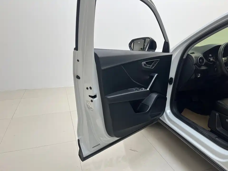Audi Q2L Audi Q2L