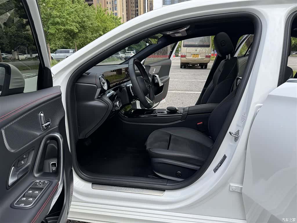 Mercedes-Benz A-Class, 2023 14