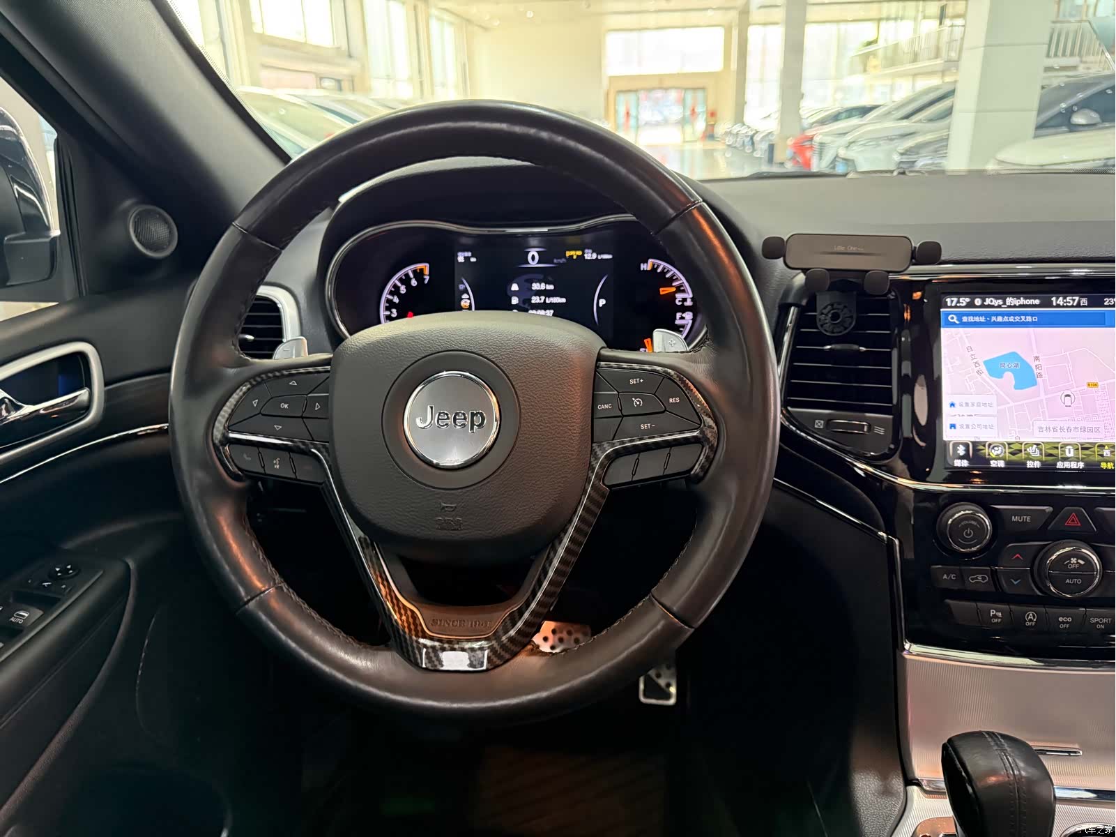 Jeep Grand Cherokee, 2022 13