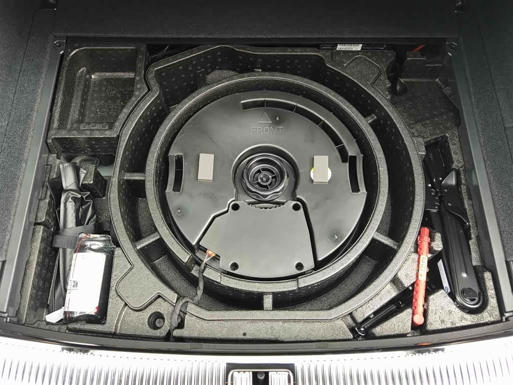 Audi Q5L, 2025 7