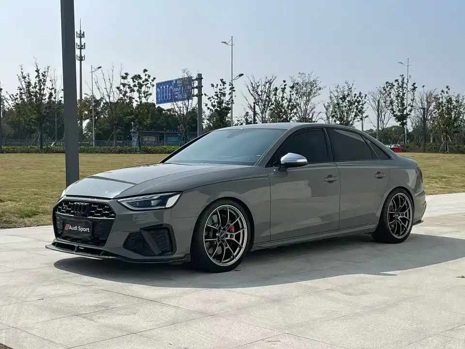 Audi S4