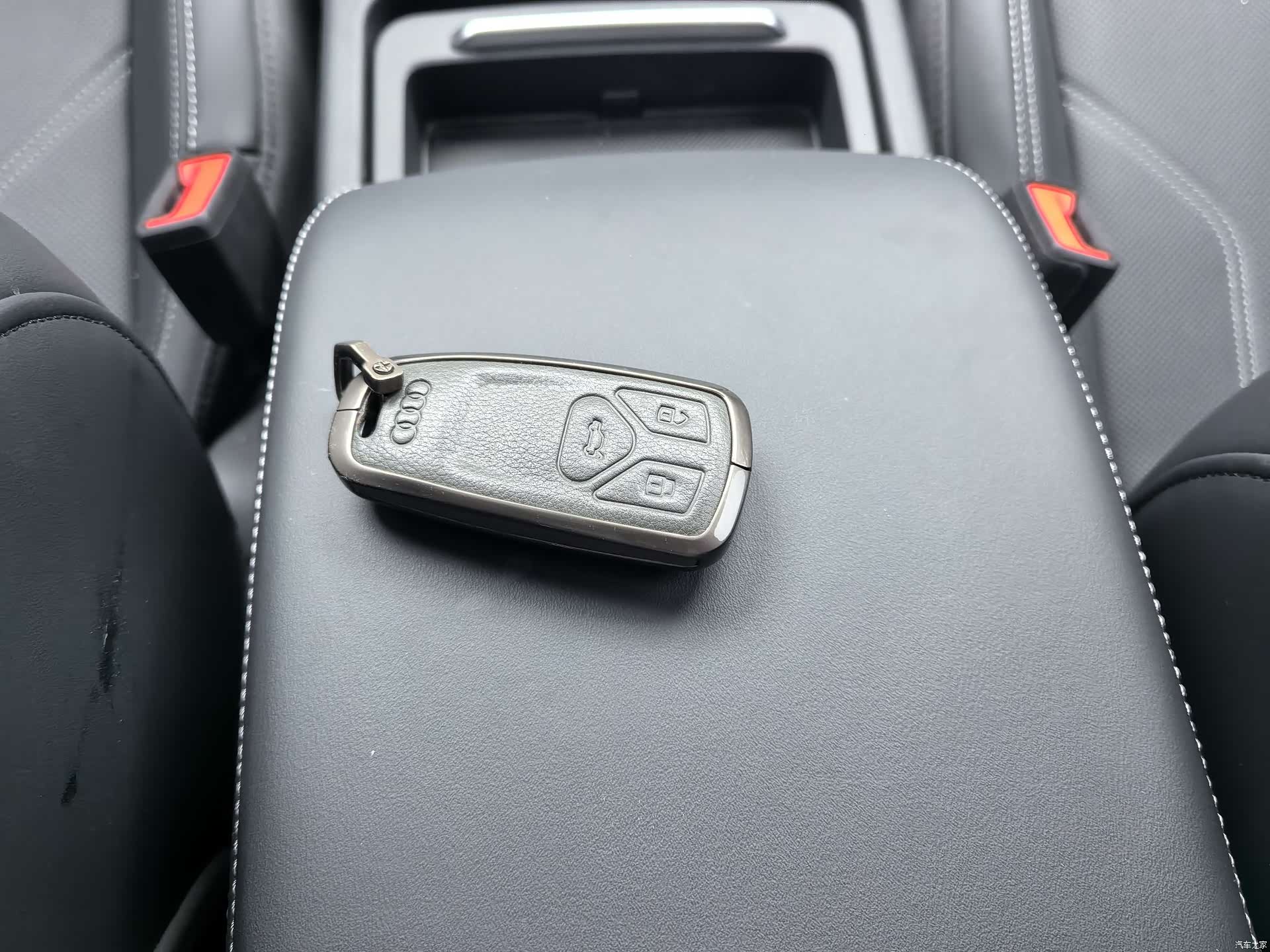 Audi Q5L, 2024 25